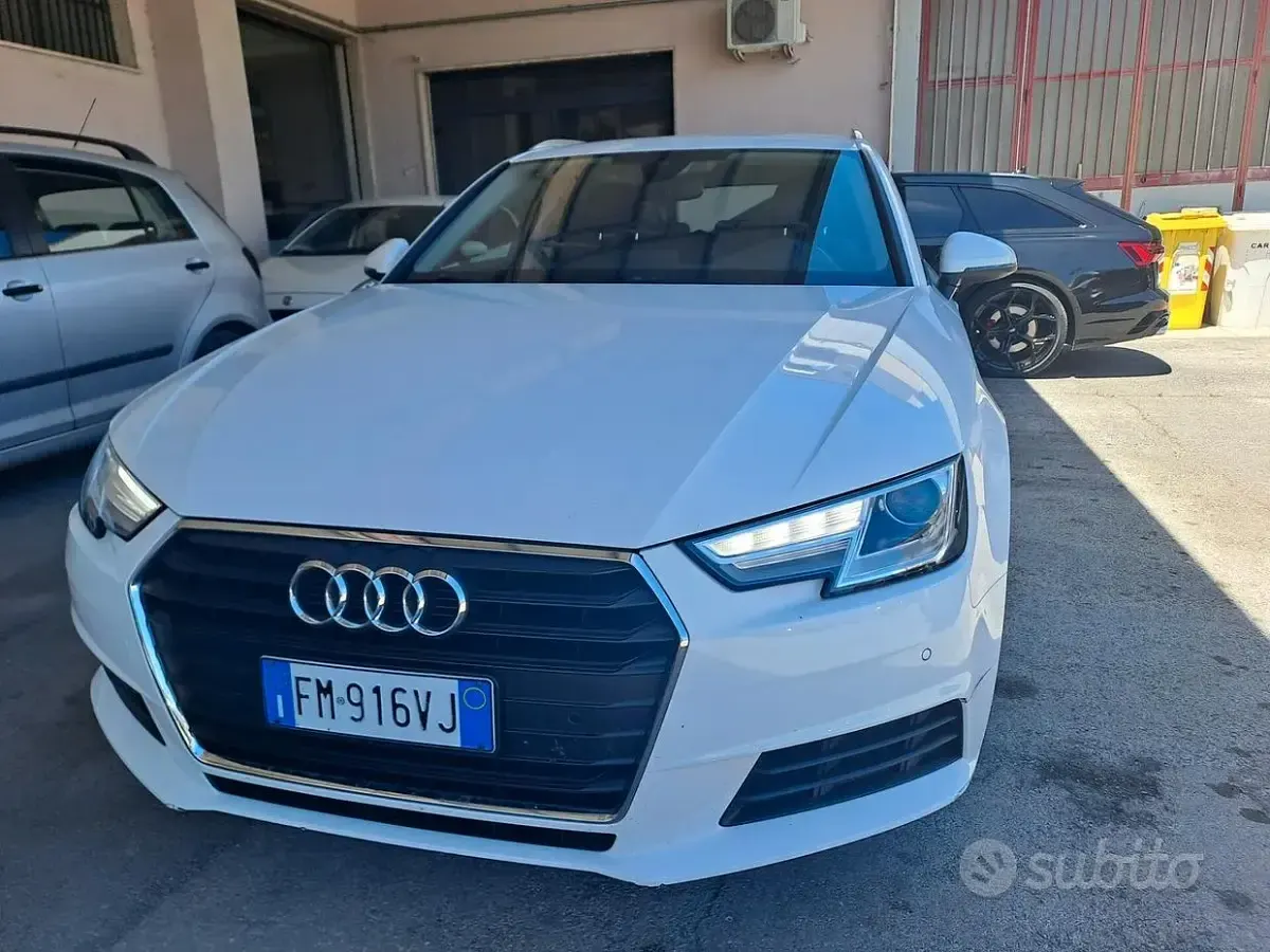 Usata Audi A4 Design 122 CV (89 kW) 2018 Bianco Station wagon