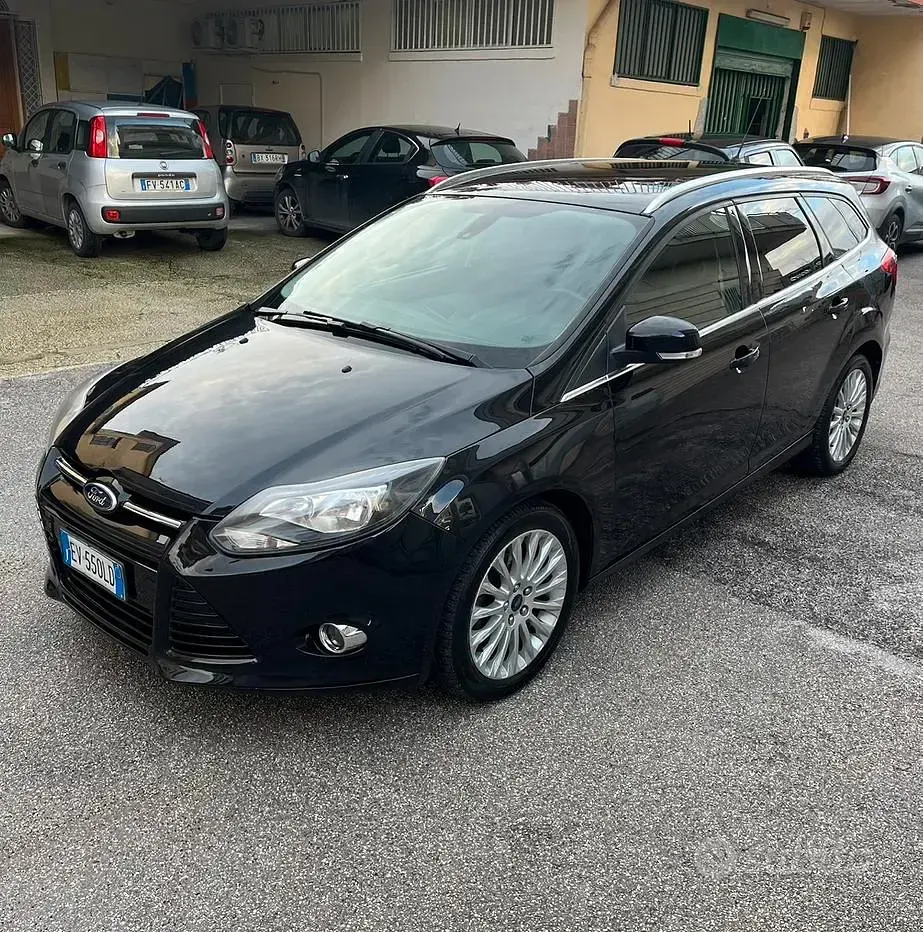Usata Ford Focus Titanium 95 CV (69 kW) 2014 Nero Station wagon