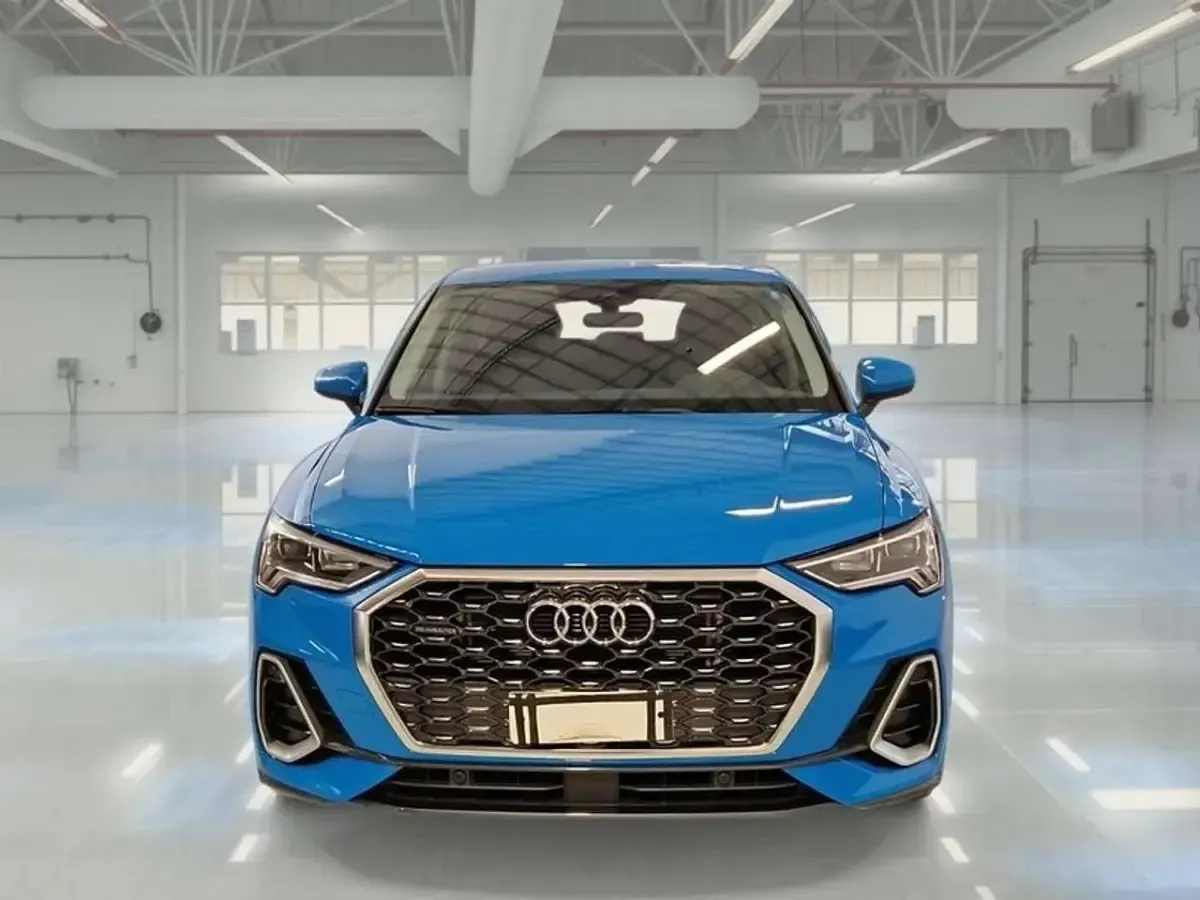 Usata Audi Q3 Sportback S-Line 200 CV (147 kW) 2023 Blu SUV