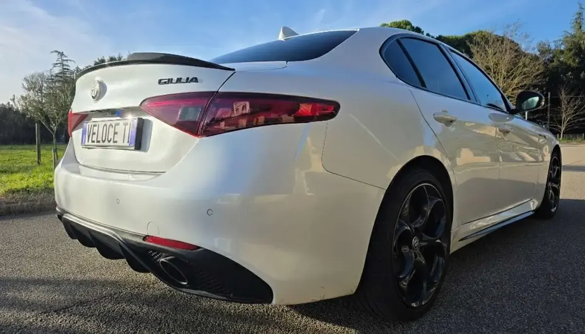 Usata Alfa Romeo Giulia Ti 211 CV (155 kW) 2018 Bianco Berlina