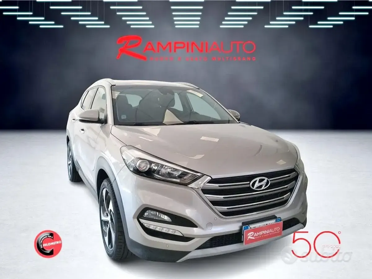 Usata Hyundai Tucson Xpossible 141 CV (103 kW) 2016 Grigio SUV