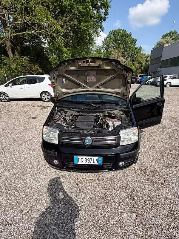 Begagnad Fiat Panda Dynamic 60 HK (44 kW) 2007 Svart Halvkombi