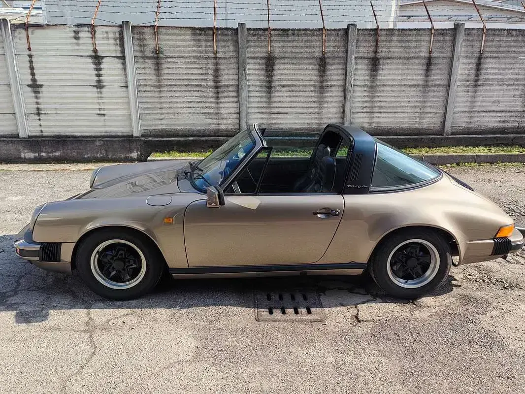 Usata Porsche 930 204 CV (150 kW) 1983 Oro Berlina