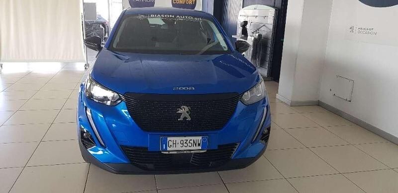 Usata Peugeot 2008 Active 101 CV (74 kW) 2022 Blu/azzurro SUV