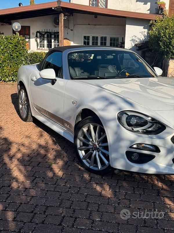 Usata Fiat 124 Spider Lusso 140 CV (102 kW) 2016 Bianco Cabrio