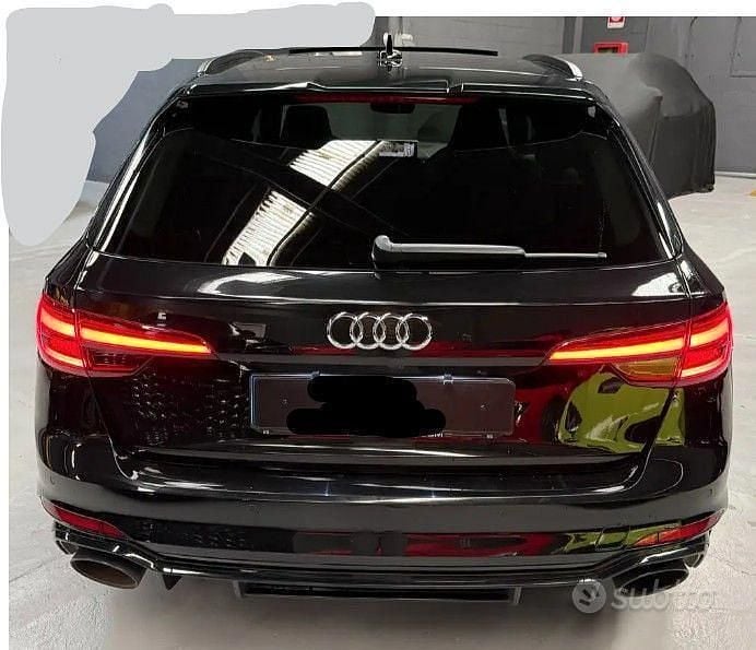Usata Audi RS4 Comfort 450 CV (330 kW) 2019 Nero Station wagon