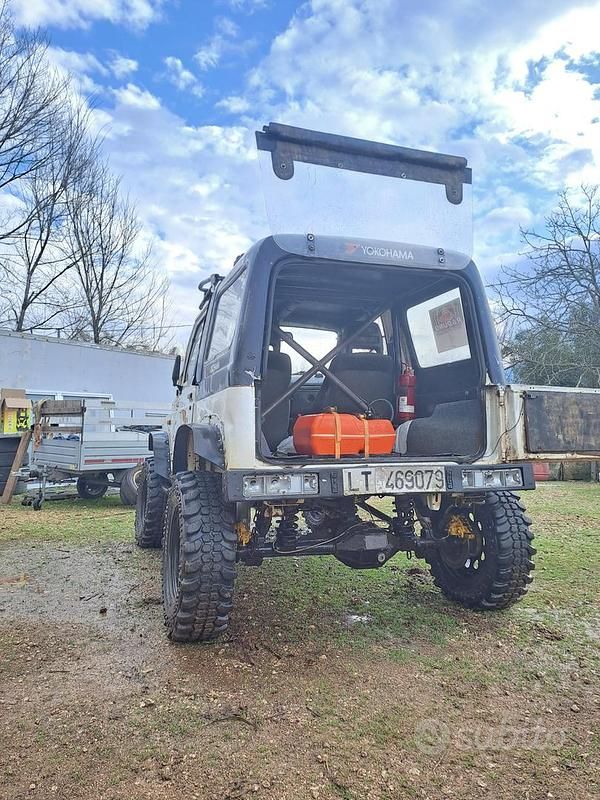 Usata Suzuki Samurai 69 CV (50 kW) 2000 Bianco SUV