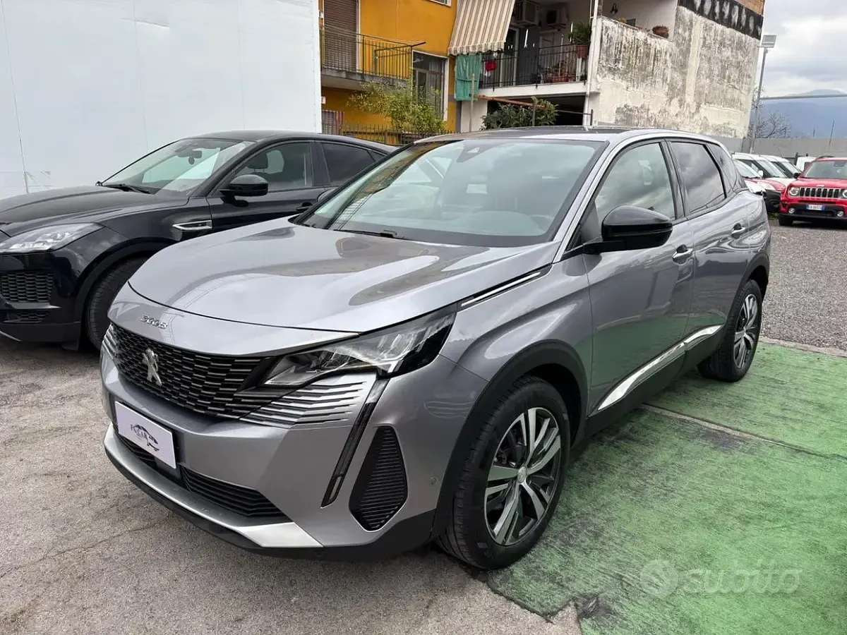 Usata Peugeot 3008 Allure 131 CV (96 kW) 2022 Grigio SUV