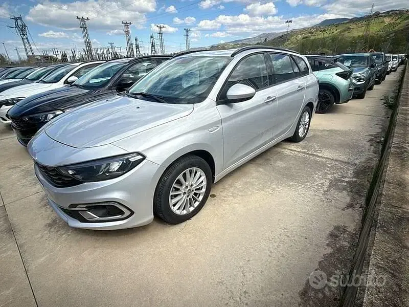 Usata Fiat Tipo Life 131 CV (96 kW) 2021 Grigio Station wagon