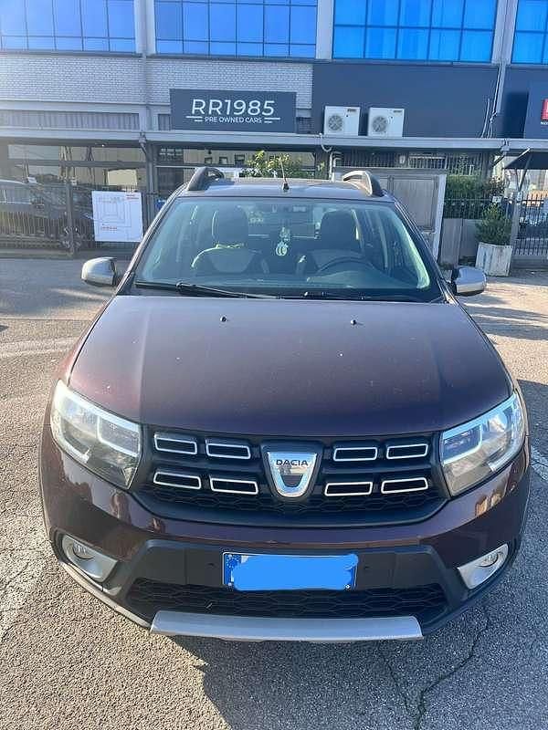 Usata Dacia Sandero Stepway 90 CV (66 kW) 2017 Berlina