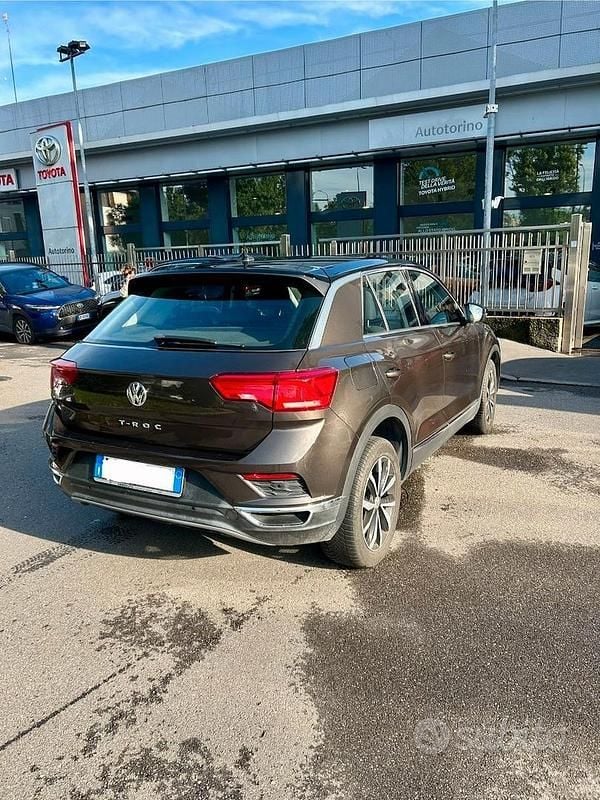 Usata VW T-Roc Advance 116 CV (85 kW) 2018 Bronzo SUV