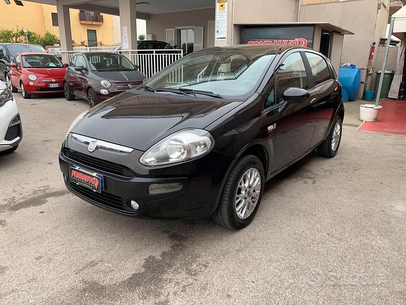 Usata Fiat Punto Evo Dynamic 77 CV (56 kW) 2010 Nero Utilitaria