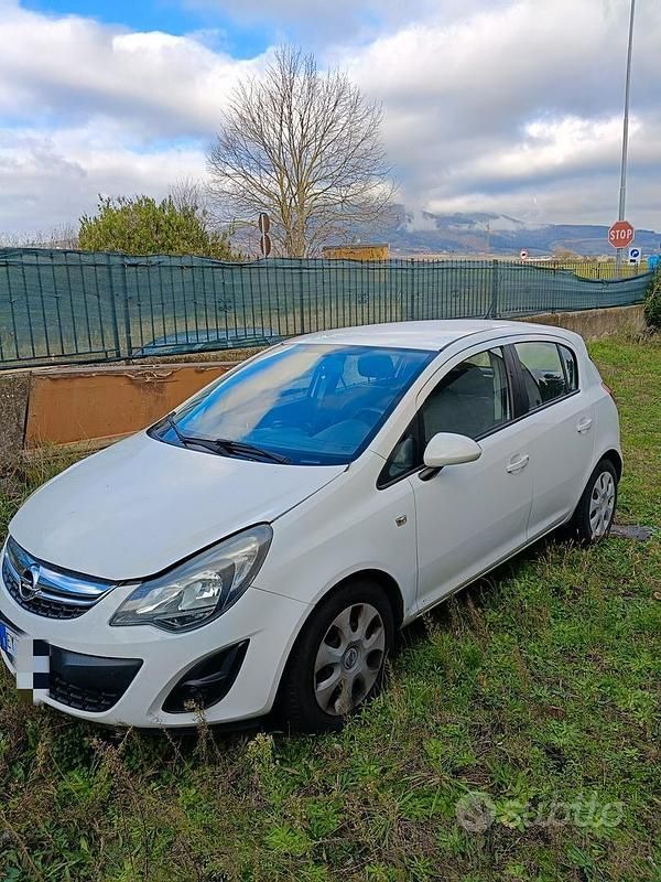 Bianco Usata 2014 Opel Corsa Due volumi | 2200 € - Immagine 1/4