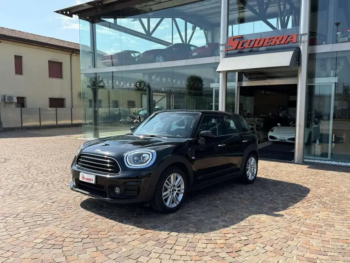 Usata Mini Cooper D Countryman Business 150 CV (110 kW) 2020 Nero SUV