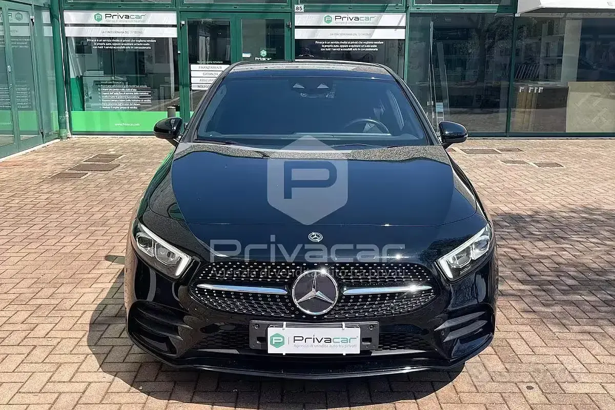 Usata Mercedes A250 Premium 160 CV (117 kW) 2020 Nero Utilitaria