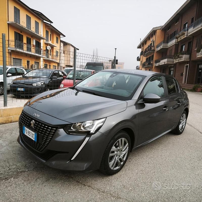 Usata Peugeot 208 Allure 101 CV (74 kW) 2020 Grigio Utilitaria