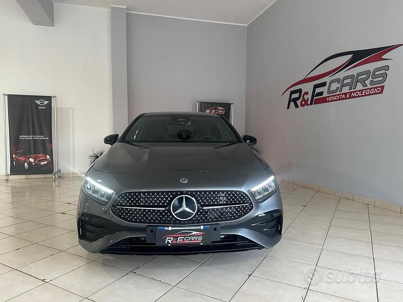 Nuova Mercedes A200 AMG Line Premium 149 CV (109 kW) 2025 Grigio Berlina