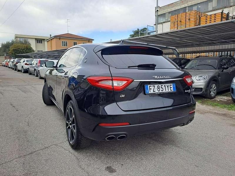 Usata Maserati Levante GranLusso 250 CV (183 kW) 2020 Nero SUV