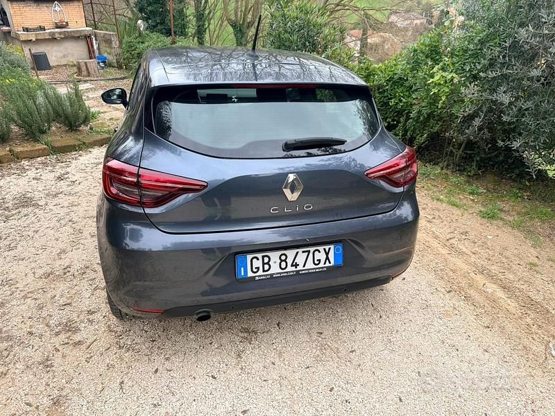 Usata Renault Clio V Business 101 CV (74 kW) 2020 Berlina