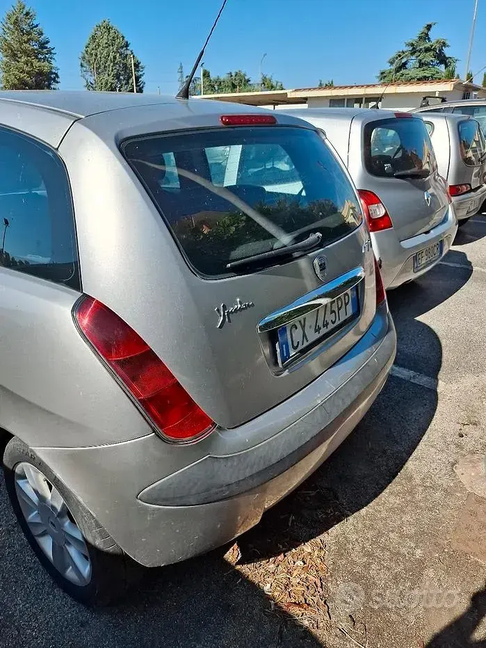 Usata Lancia Ypsilon 69 CV (50 kW) 2005 Grigio Utilitaria