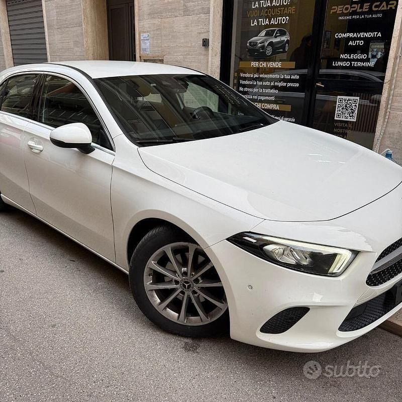 Usata Mercedes A180 Executive 116 CV (85 kW) 2020 Bianco Berlina