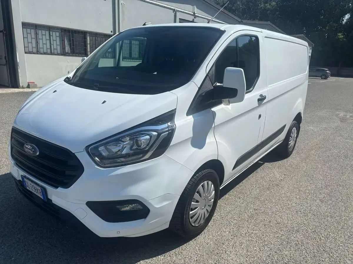 Usata Ford Transit Custom 131 CV (96 kW) 2022 Bianco Furgone