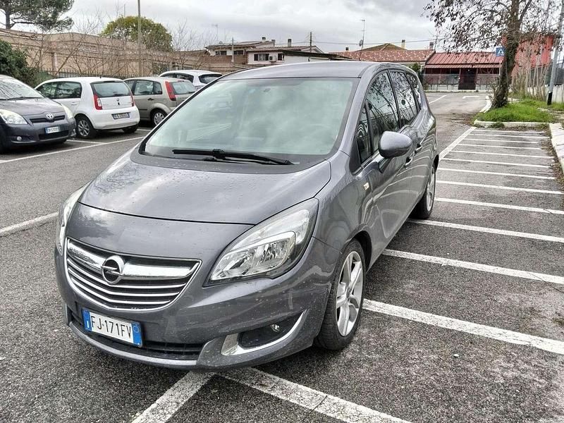 Usata Opel Meriva S 95 CV (69 kW) 2017 Grigio Monovolume
