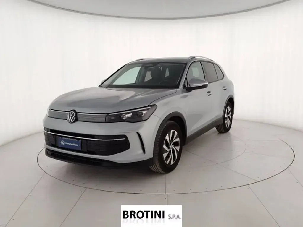 Usata VW Tiguan Life 204 CV (150 kW) 2024 SUV