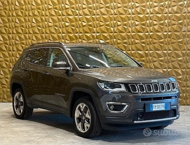 Usata Jeep Compass Limited 140 CV (102 kW) 2017 Grigio SUV
