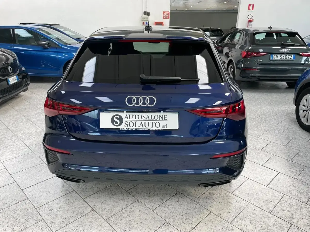 Usata Audi A3 S-Line 150 CV (110 kW) 2023 Blu/azzurro Berlina