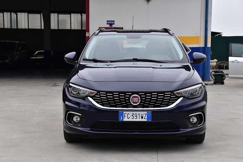 Usata Fiat Tipo 120 CV (88 kW) 2017 Blu/azzurro Station wagon