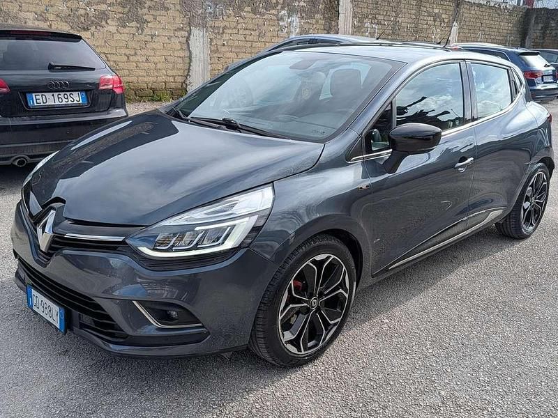 Usata Renault Clio IV Intens 90 CV (66 kW) 2019 Grigio Berlina