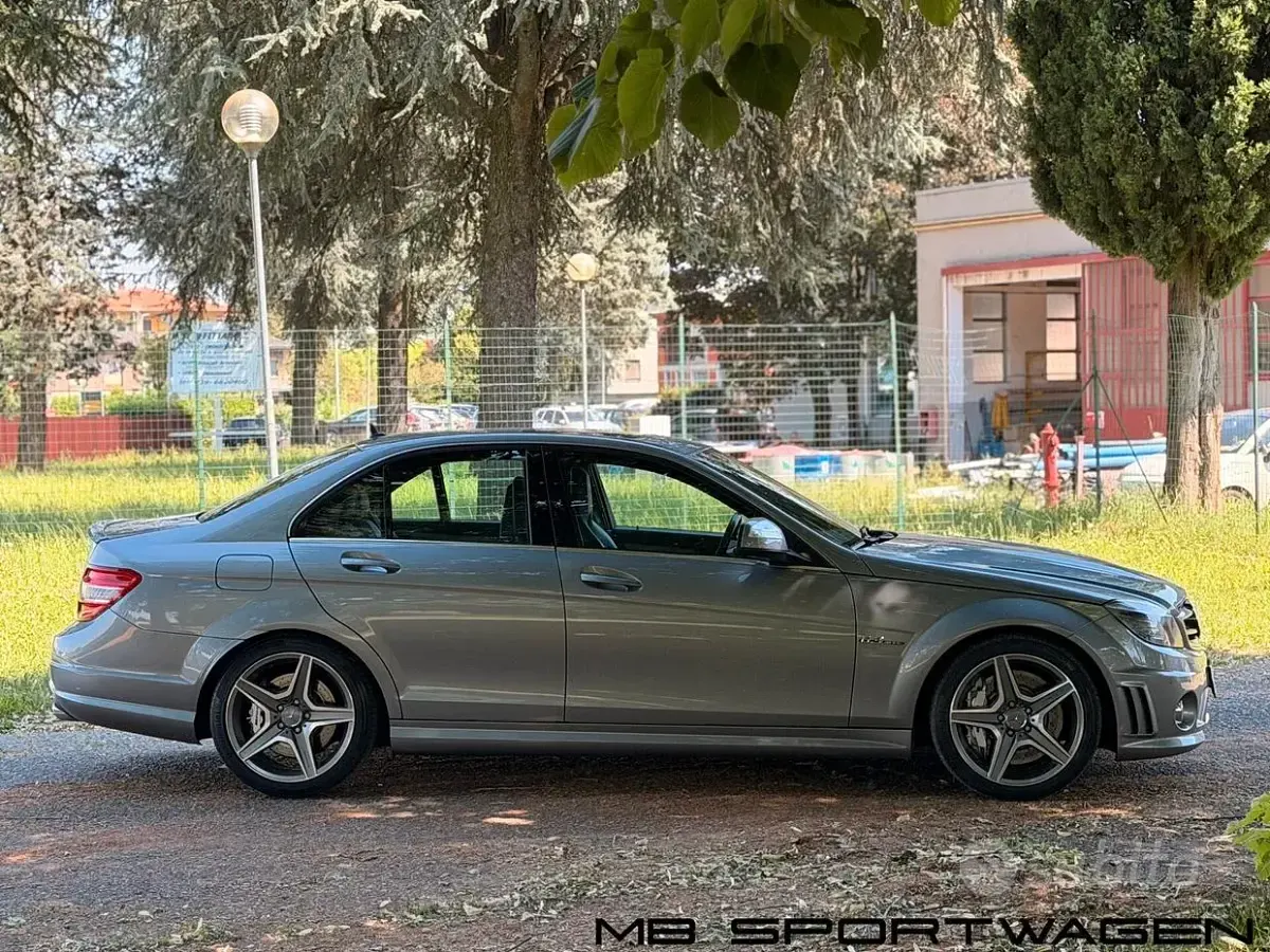 Usata Mercedes C63 AMG AMG 457 CV (336 kW) 2008 Grigio Berlina