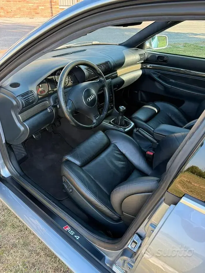 Usata Audi RS4 Sport 381 CV (280 kW) 2002 Grigio Station wagon