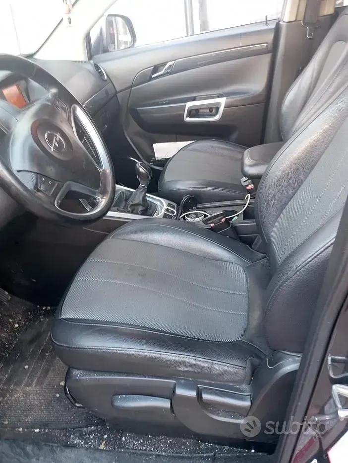 Usata Opel Antara Cosmo 163 CV (119 kW) 2013 Nero SUV