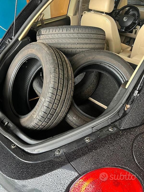 Usata VW New Beetle 105 CV (77 kW) 2006 Nero Utilitaria