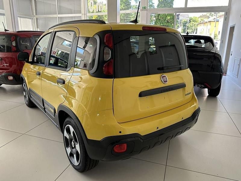 Nuova Fiat Panda Cross 65 CV (47 kW) 2025 Giallo Utilitaria