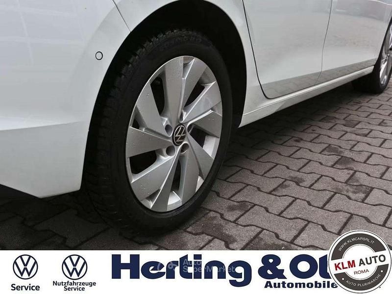 Usata VW Golf VIII United 110 CV (80 kW) 2021 Bianco Berlina