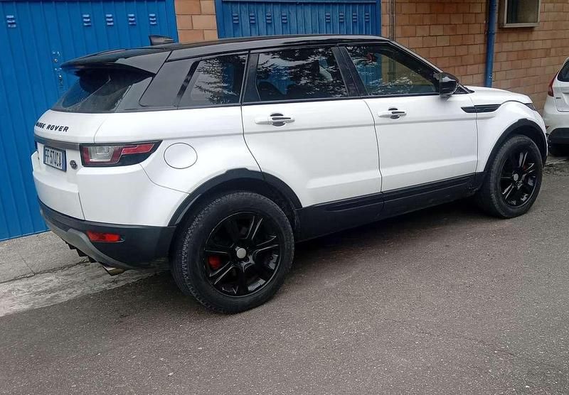 Usata Land Rover Range Rover evoque HSE 150 CV (110 kW) 2016 SUV
