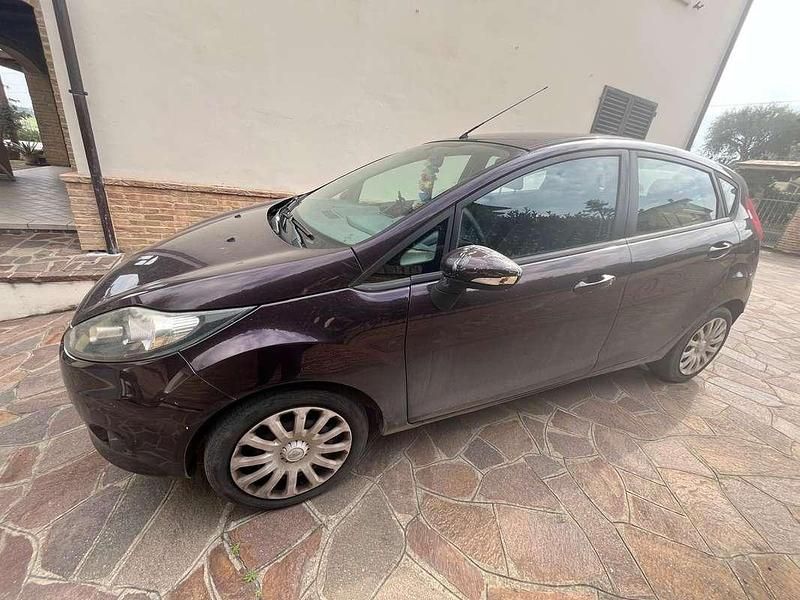 Usata Ford Fiesta 68 CV (50 kW) 2010 Utilitaria