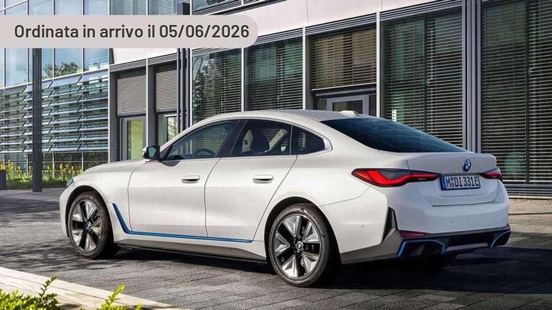 Argento Usata 2024 BMW i4 M Sport Tre volumi | 61.570 € - Immagine 1/1