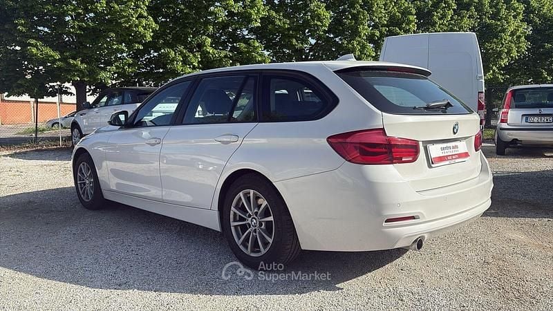 Usata BMW 318 150 CV (110 kW) 2017 Bianco Station wagon