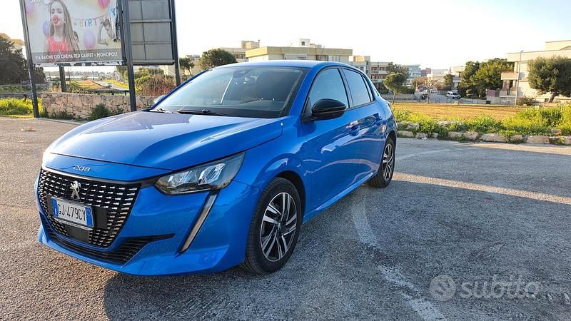 Usata Peugeot 208 100 CV (73 kW) 2022 Blu Utilitaria