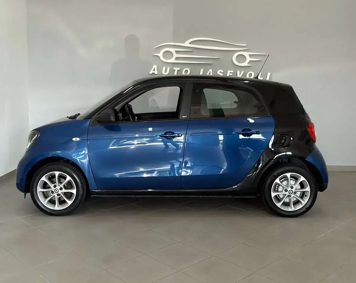 Usata Smart ForFour Passion 71 CV (52 kW) 2017 Other Utilitaria