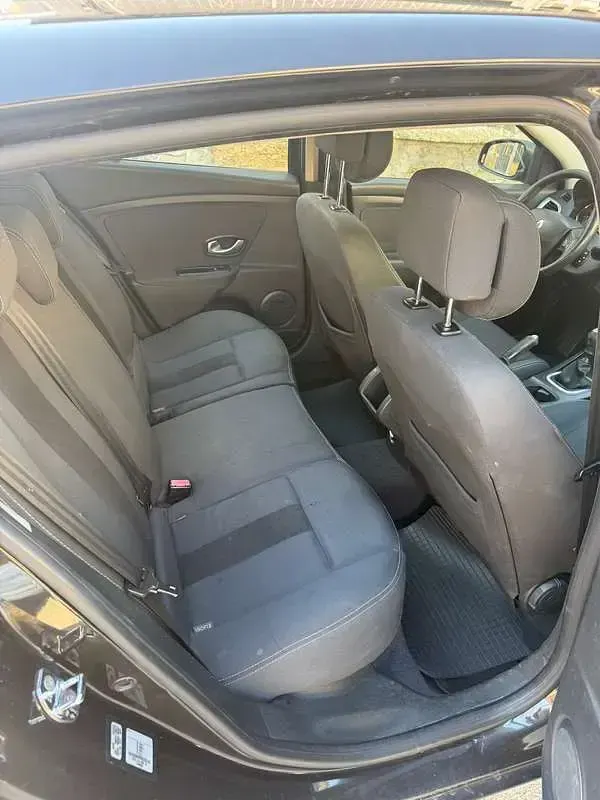 Usata Renault Mégane Dynamique 110 CV (80 kW) 2009 Nero Berlina