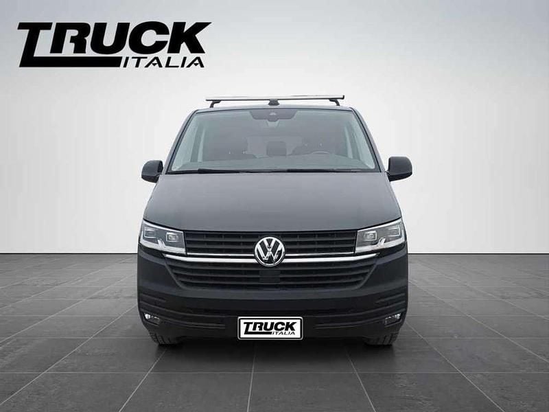 Usata VW Transporter 150 CV (110 kW) 2022 Grigio scuro Furgone