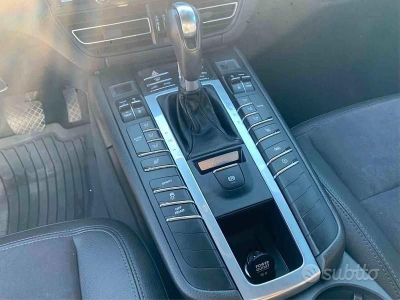 Usata Porsche Macan 245 CV (180 kW) 2020 Bianco SUV