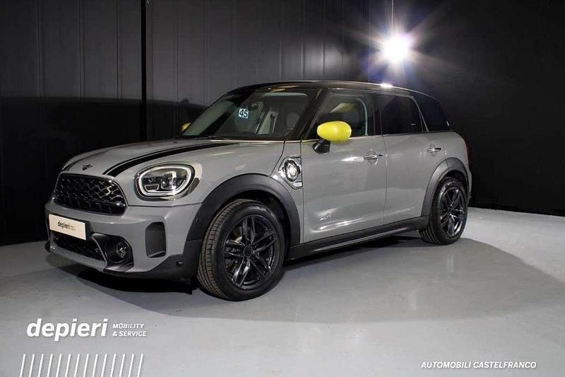 Grigio Usata 2022 Mini Cooper Countryman Classic SUV | 33.480 € (Molto cara) - Immagine 1/4
