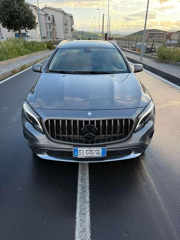 Usata Mercedes GLA220 170 CV (125 kW) 2014 SUV