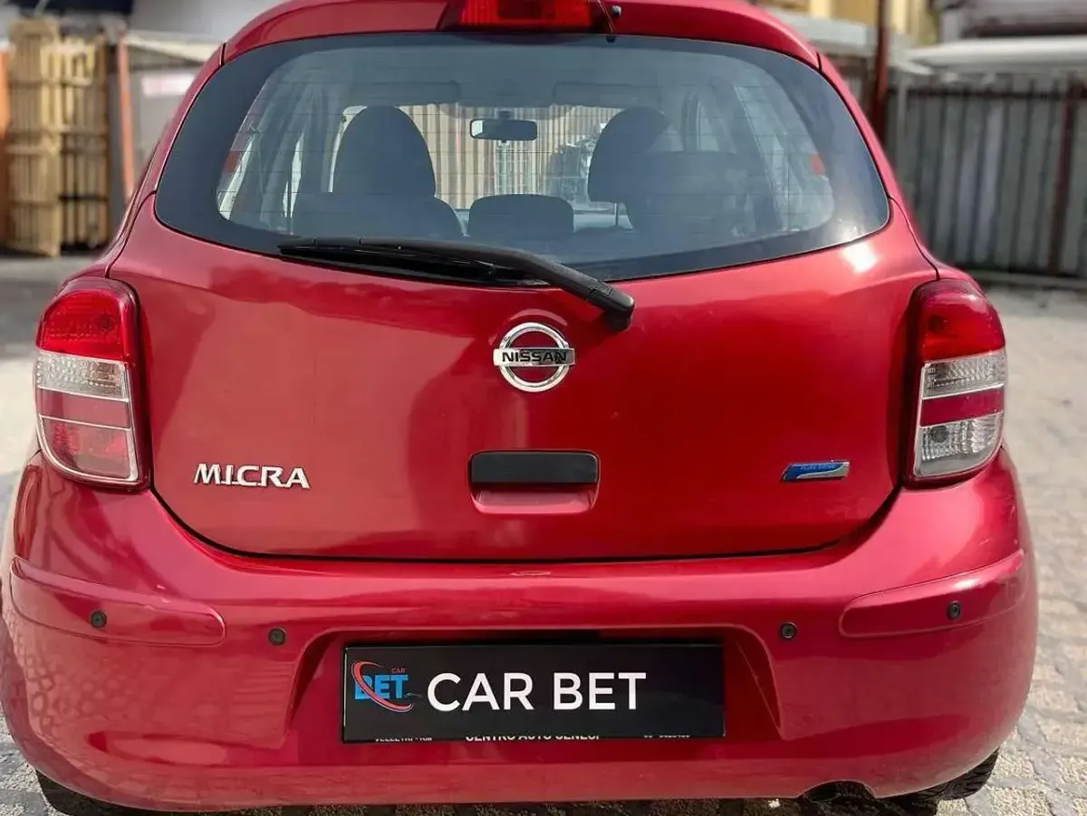 Usata Nissan Micra Pure 80 CV (58 kW) 2011 Rosso brillante Utilitaria